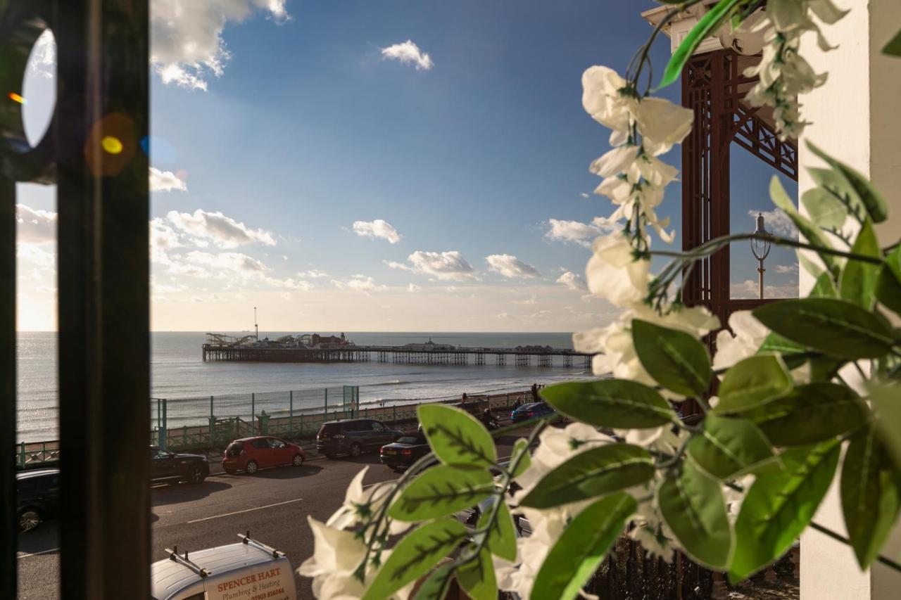 Marine Parade Sea View 2-Bedroom Apartment Брайтонн Экстерьер фото